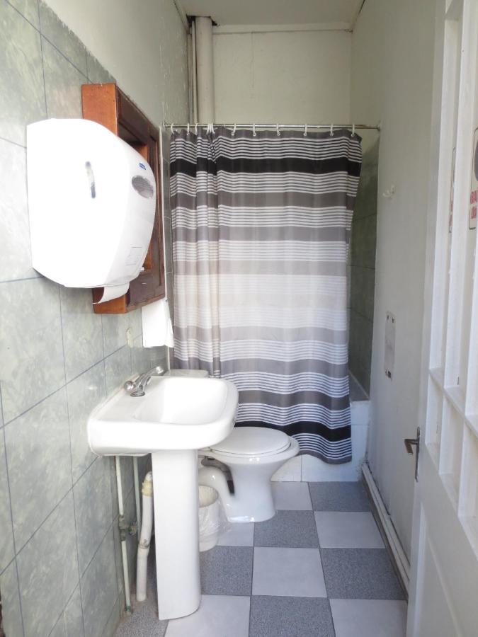 Hostal Plaza Londres 77 Σαντιάγκο Εξωτερικό φωτογραφία